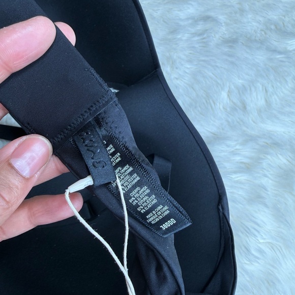 NWT Skims Wireless Form Push Up Plunge Bra Onyx Black Women Size 36DDD - Picture 9 of 12